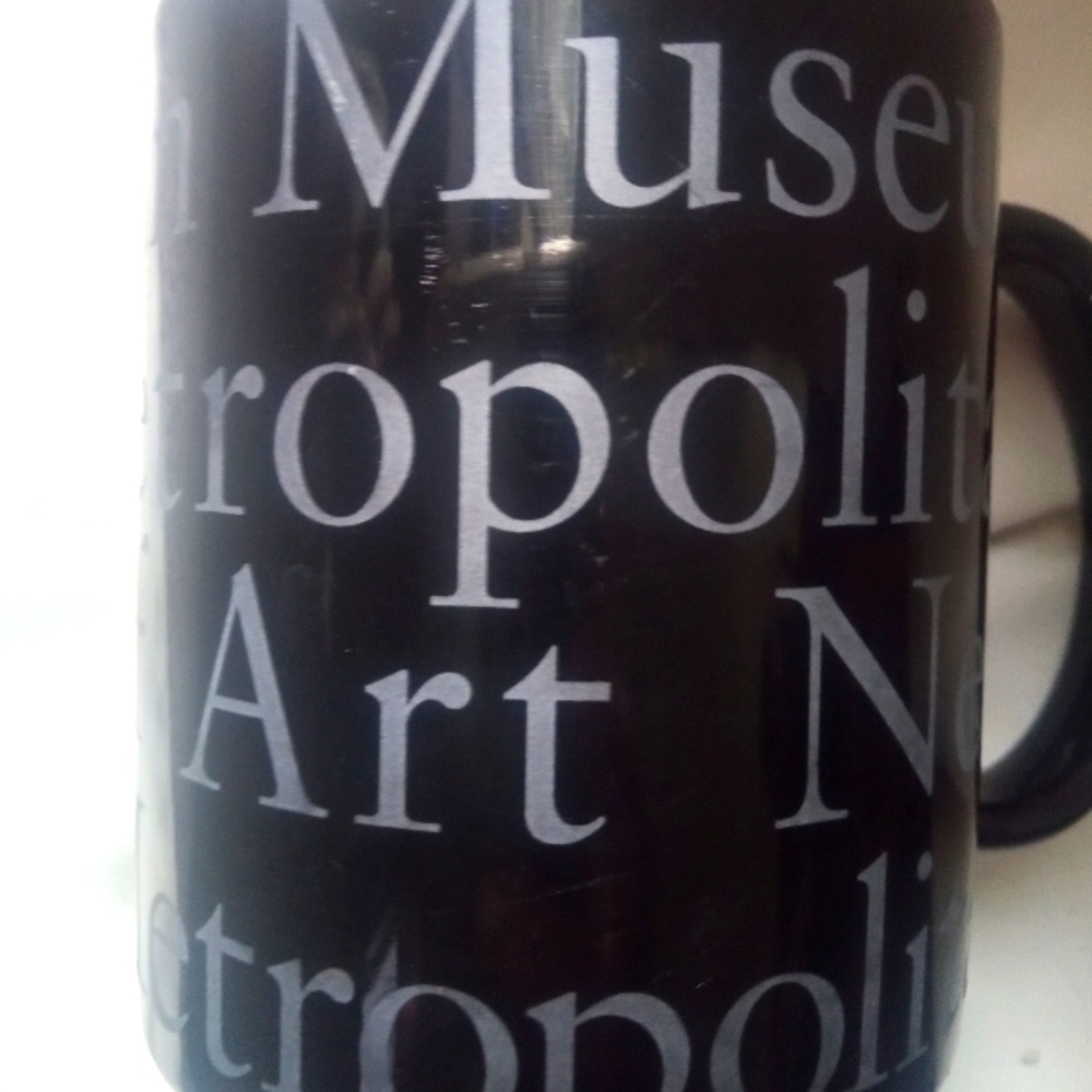 THE METROPOLITAN MUSEUM OF ART NEW YORK Black And White Mug